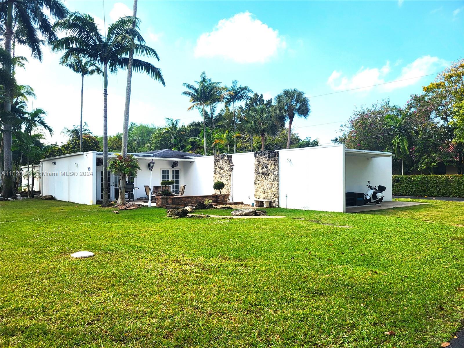 REEVES MANOR - Residential