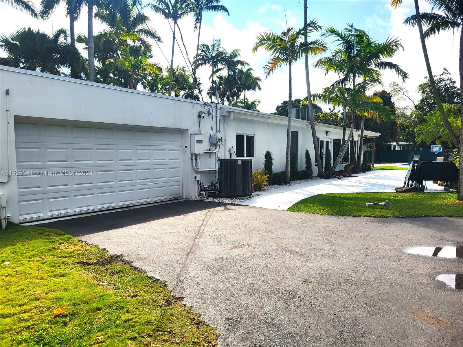 REEVES MANOR - Residential