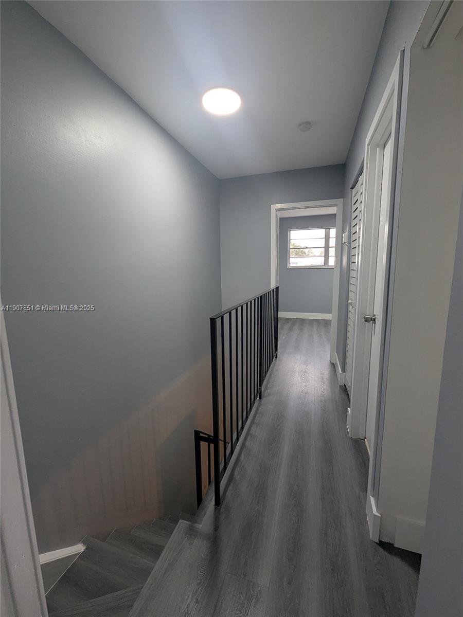 CORNERS KENDALL LAKES - Residential Lease