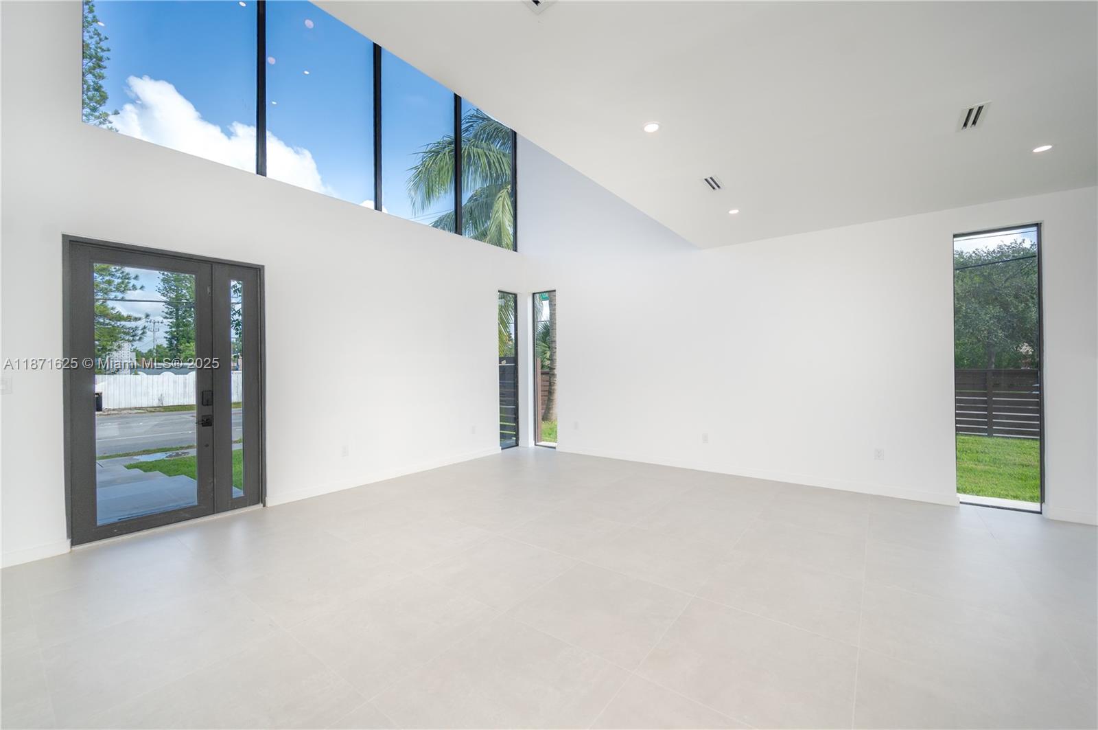1200 SW 15th Ave