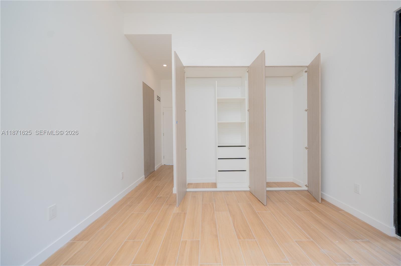 Shady Banks - Residential