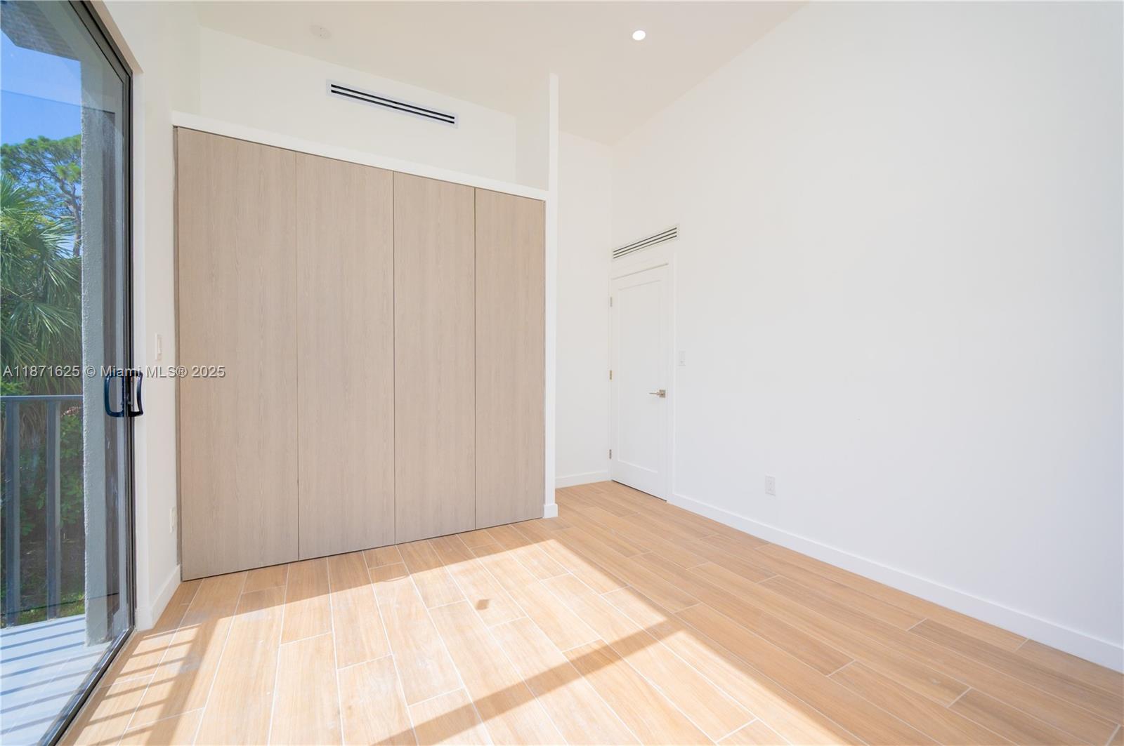 Shady Banks - Residential