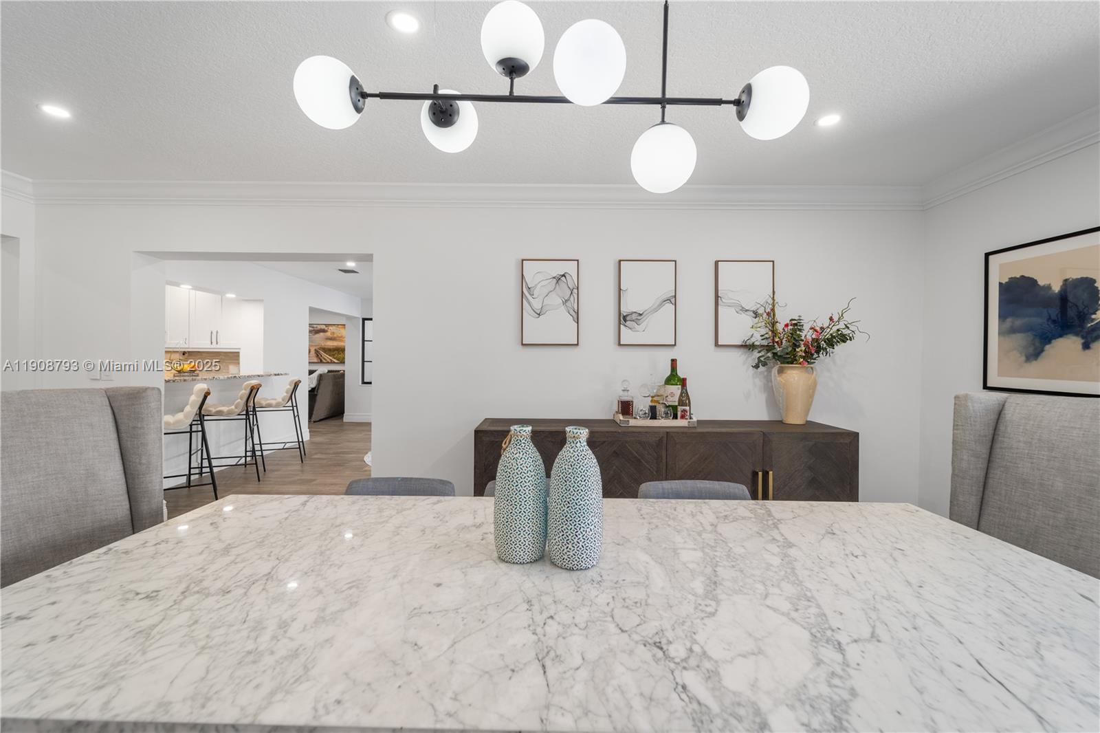 VENETIAN ISLES 2ND SEC - Residential