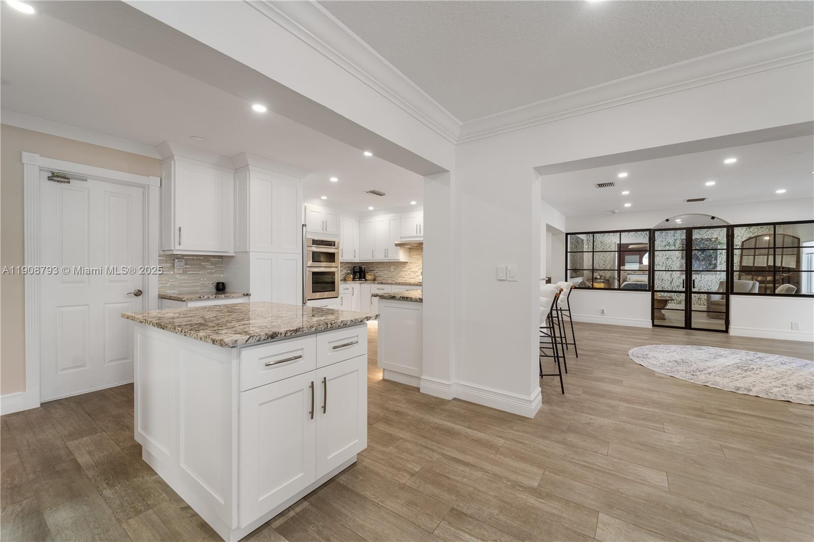 VENETIAN ISLES 2ND SEC - Residential