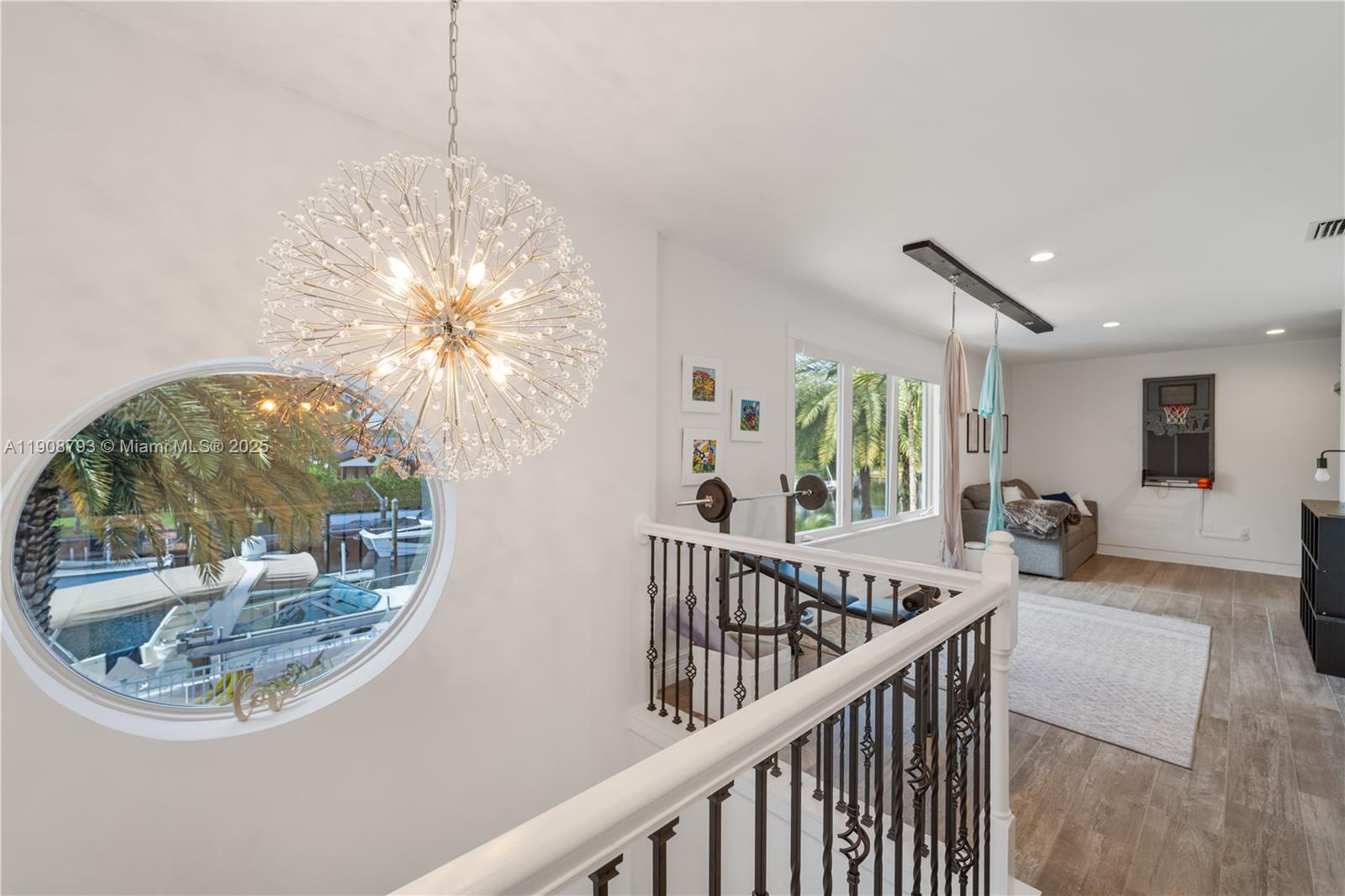 VENETIAN ISLES 2ND SEC - Residential