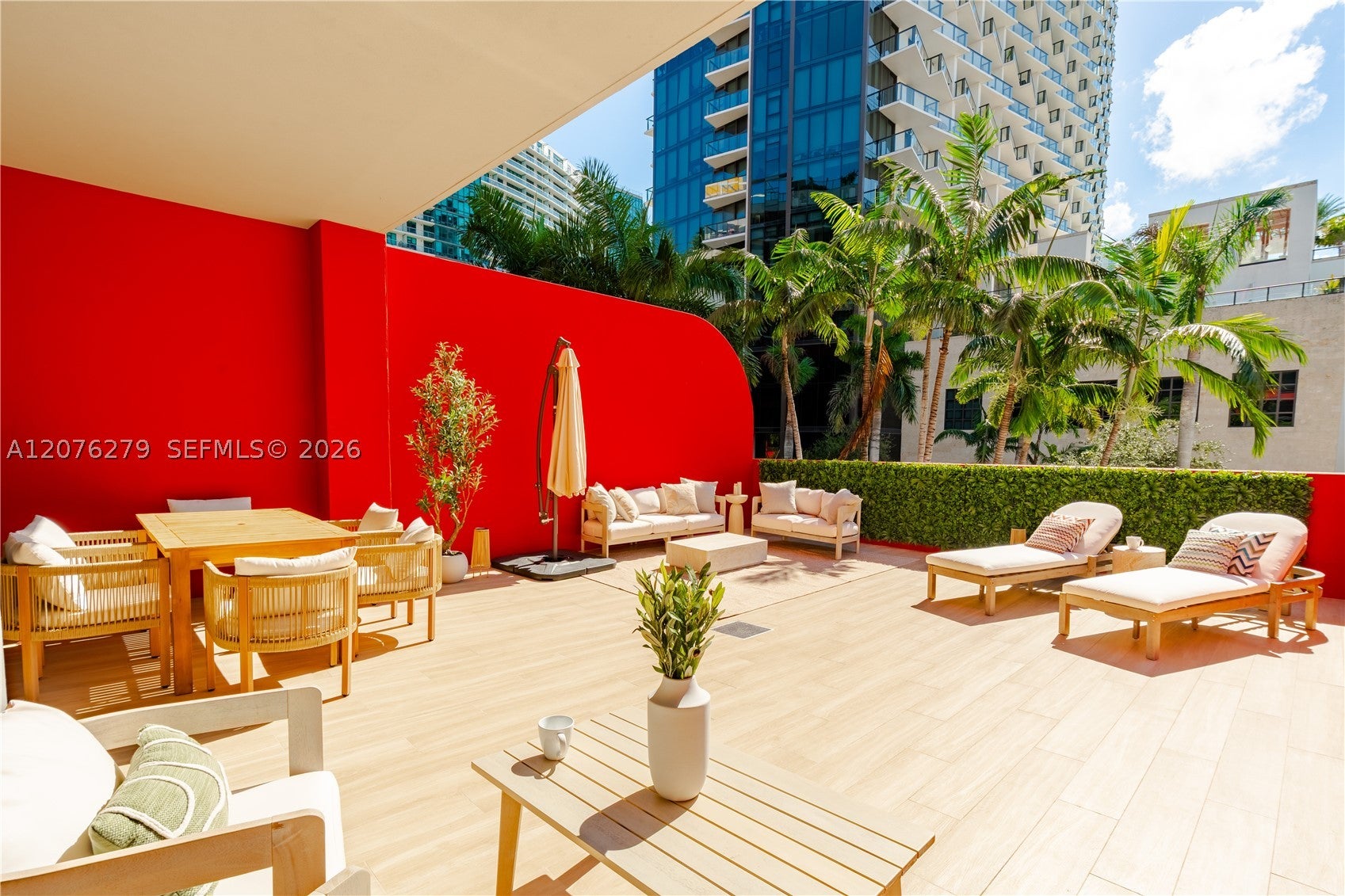 90 NE 32nd St 202