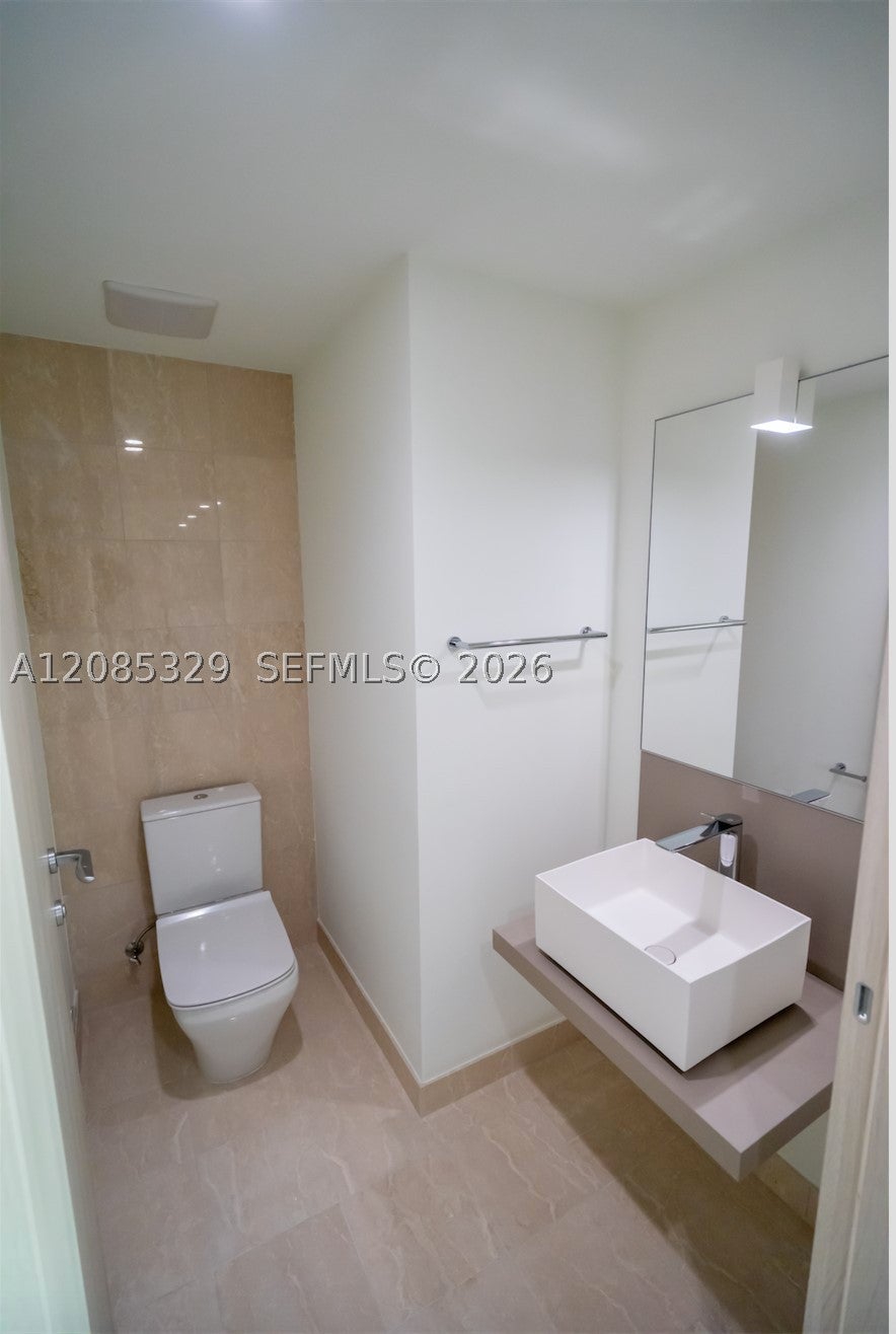 1000 Brickell Plaza 2106