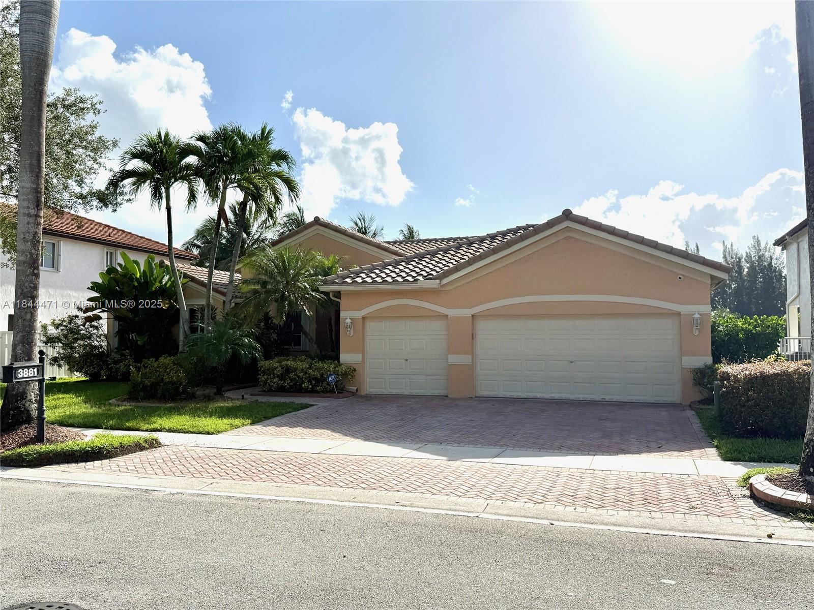 3881 SW 144th Ter