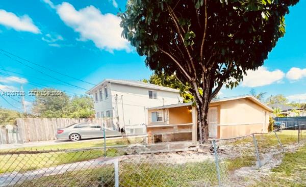 1896 NW 64th St 1896