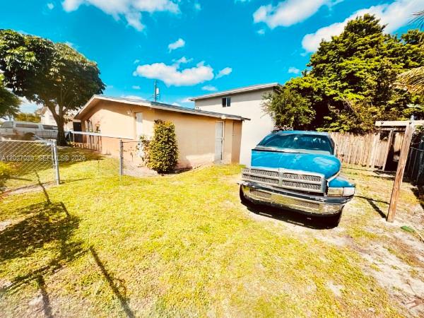 1896 NW 64th St 1896