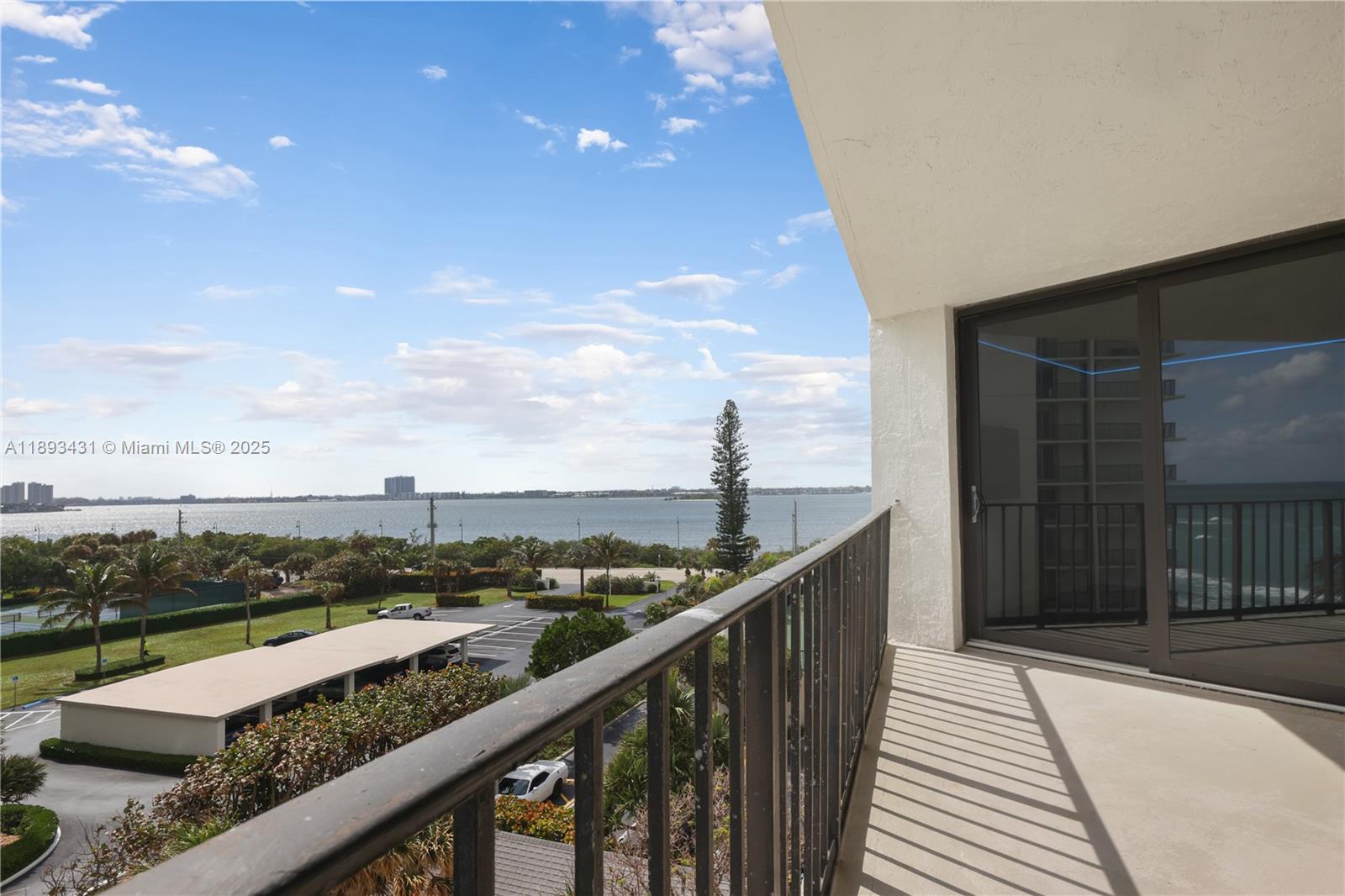 CONNEMARA CONDO - Residential Lease