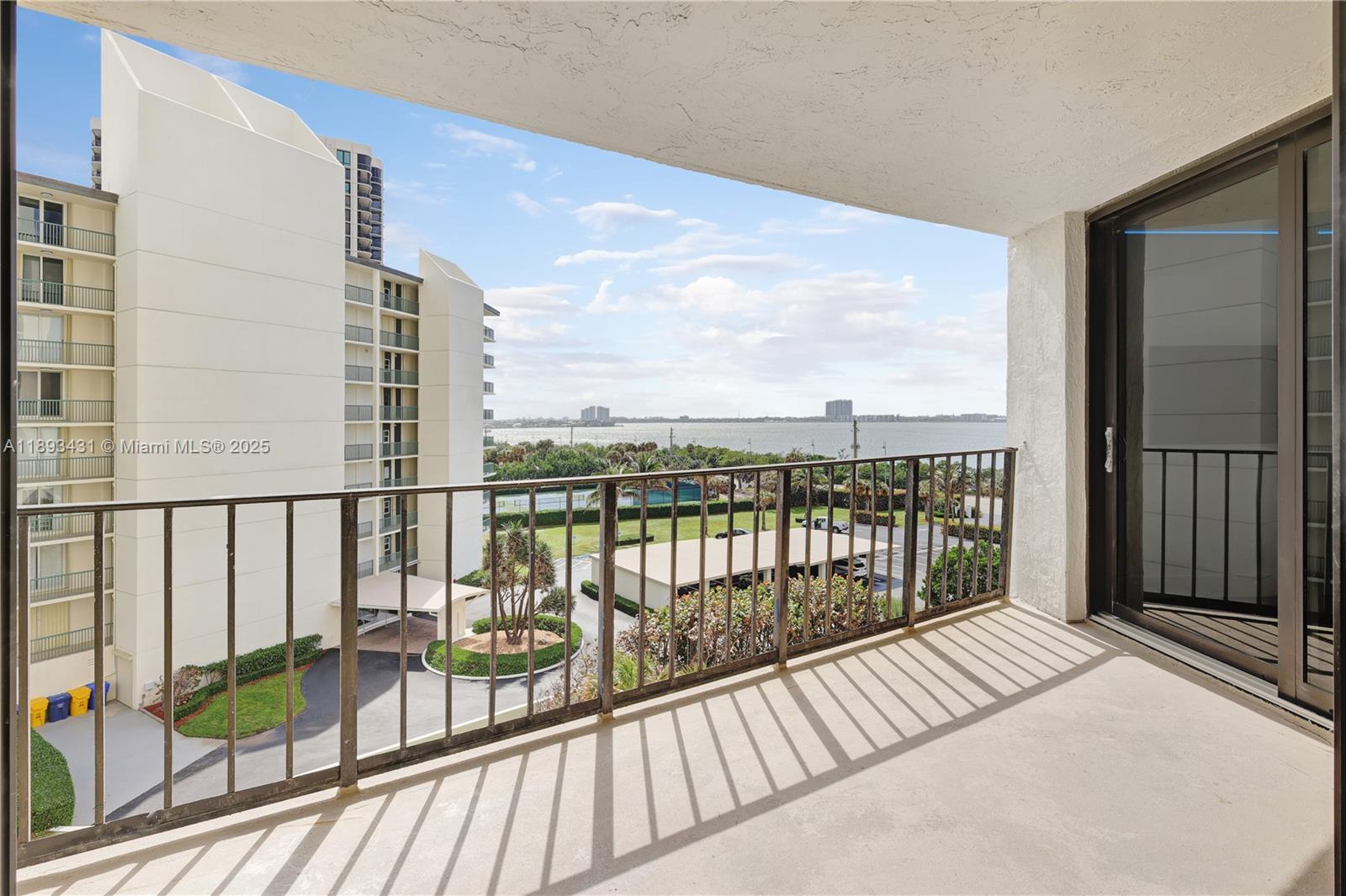 CONNEMARA CONDO - Residential Lease