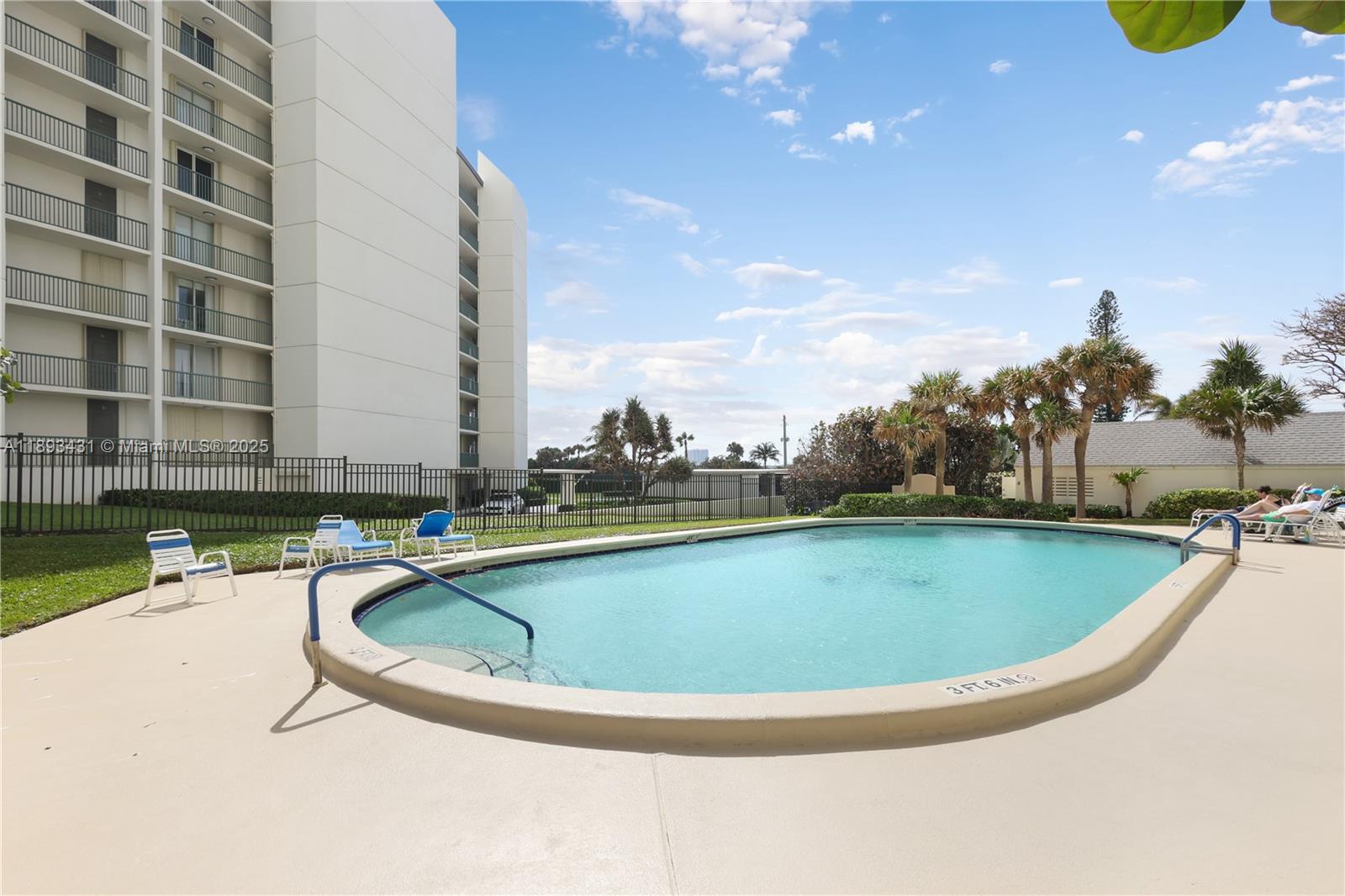 CONNEMARA CONDO - Residential Lease