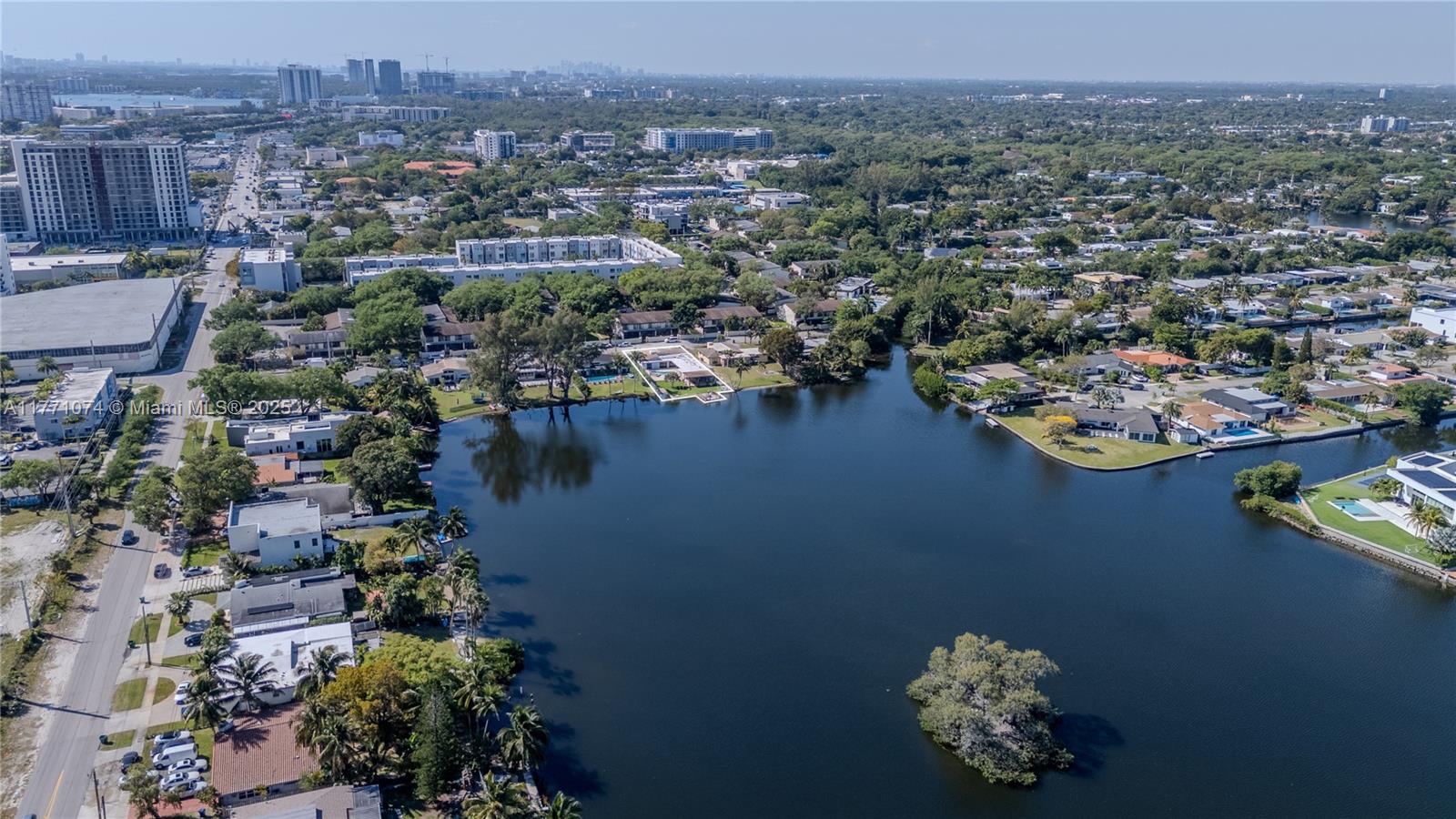 ENCHANTED LAKE - Residential