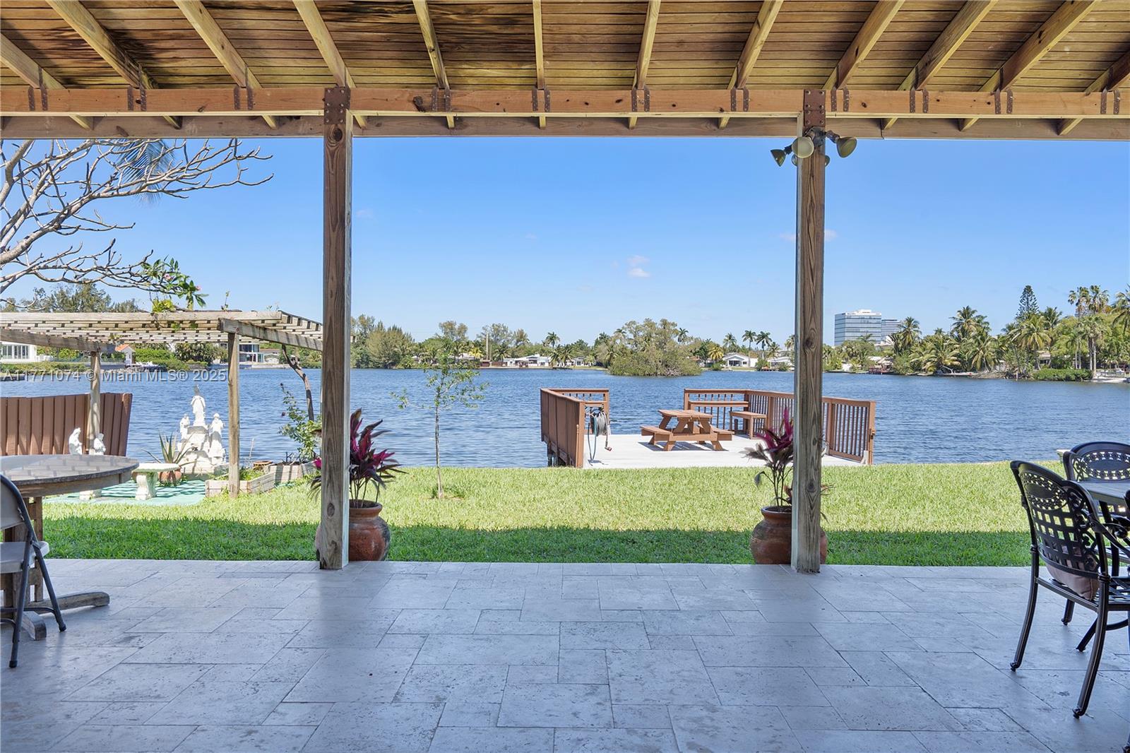 ENCHANTED LAKE - Residential