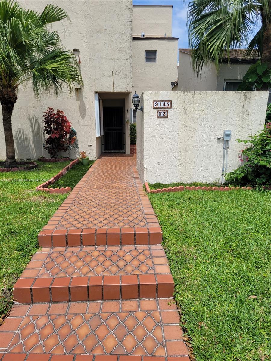 OAKVIEW CONDO NO 1 - Residential