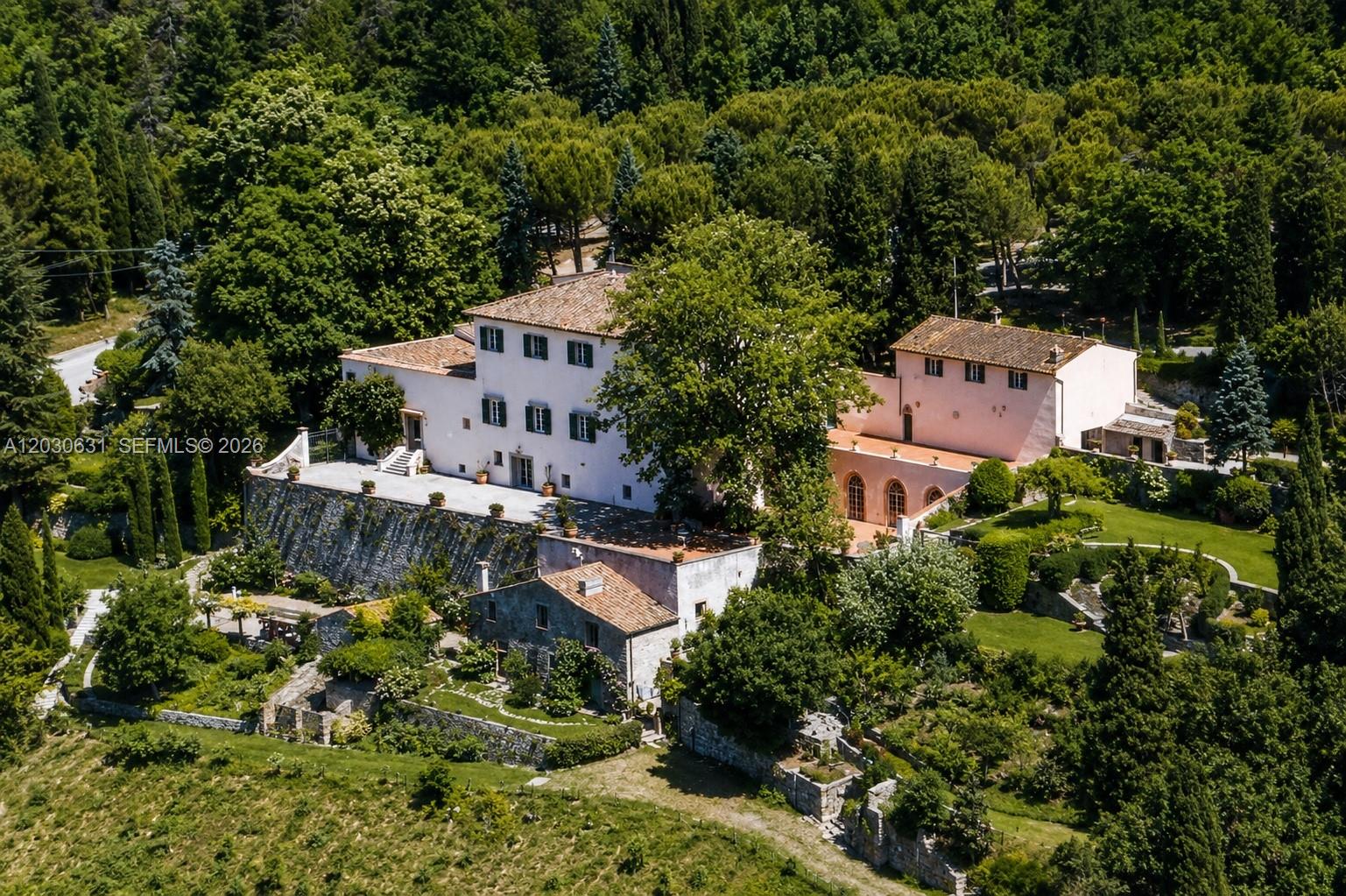 Tuscany Luxury Estate Florence Max Mlekus - Image 1