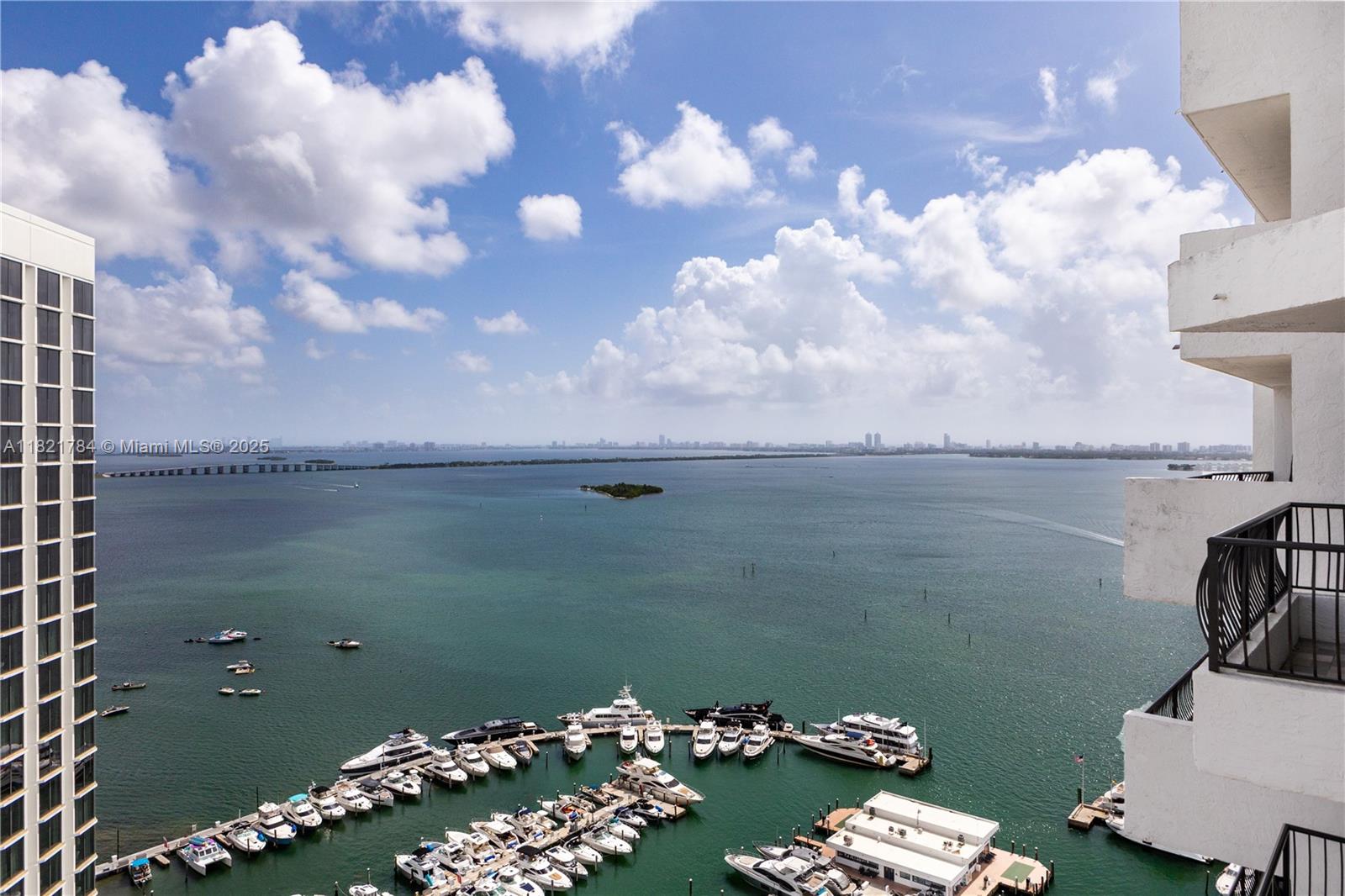 Property for Sale at 555 Ne 15th St 29F, Miami, Broward County, Florida - Bedrooms: 1 
Bathrooms: 2  - $325,000