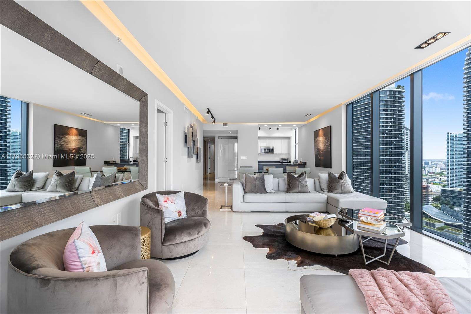 1010 Brickell Ave 3501