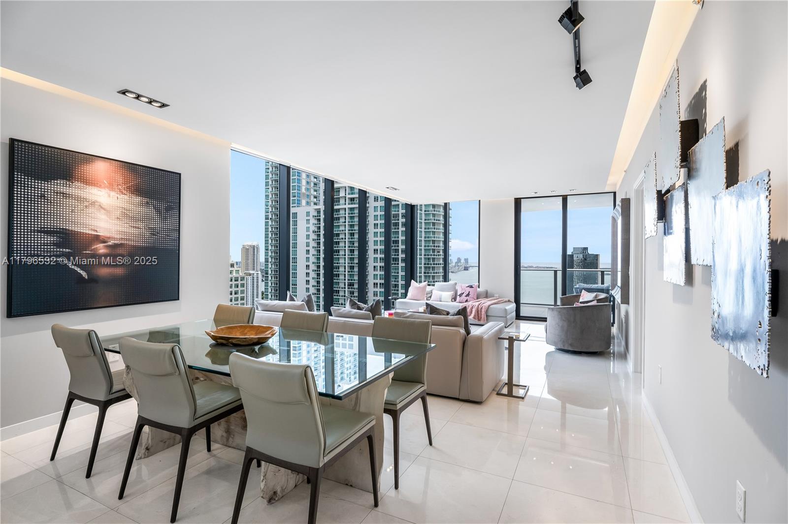 1010 Brickell Ave 3501