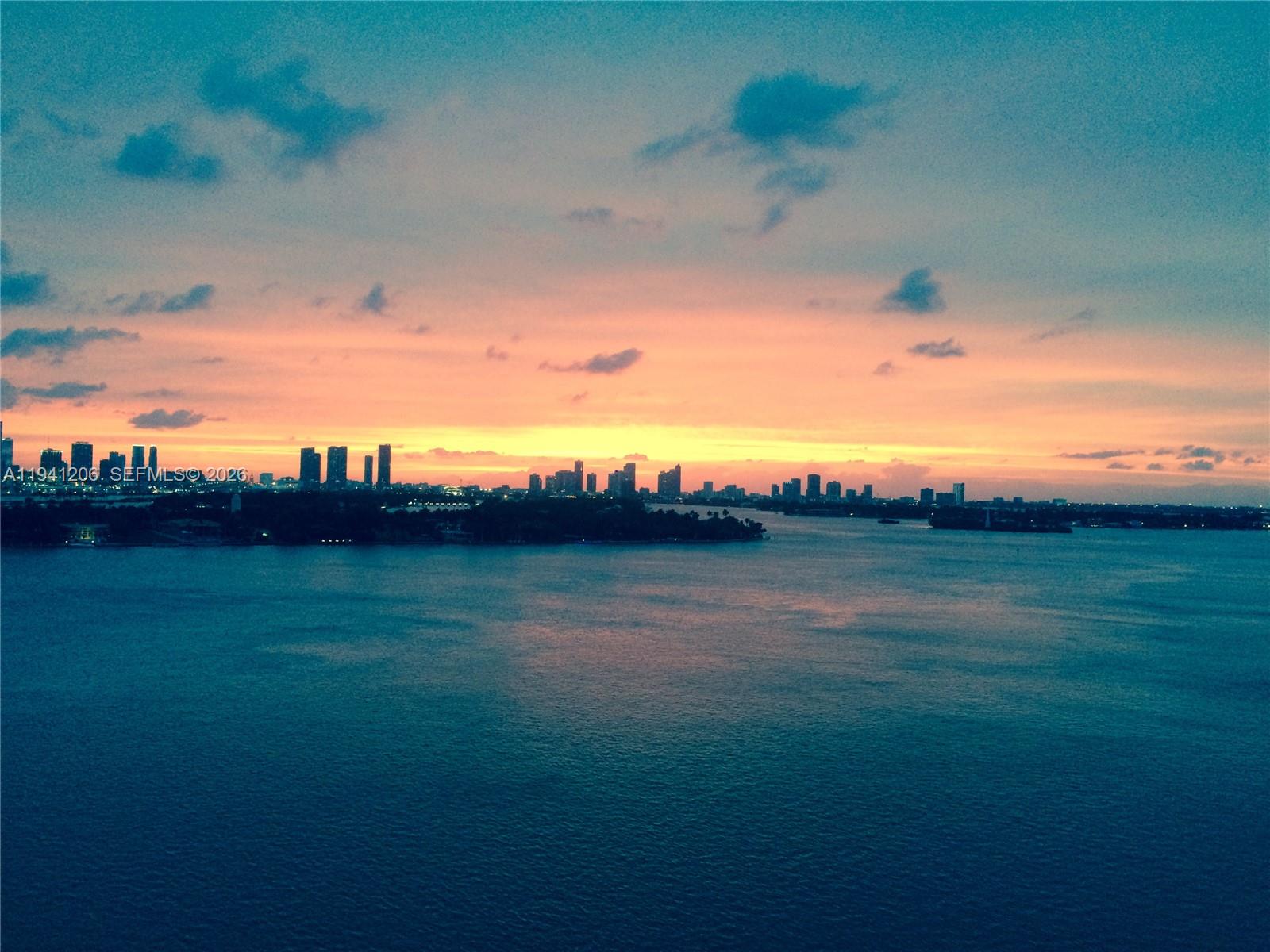 THE FLORIDIAN CONDO - Residential