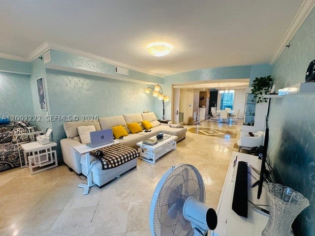 18911 Collins Ave 604
