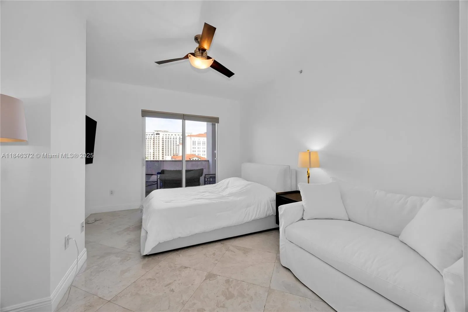 Coral Gables, Florida 33134, United States, 2 Bedrooms Bedrooms, ,2 BathroomsBathrooms,Residential,Active,178213