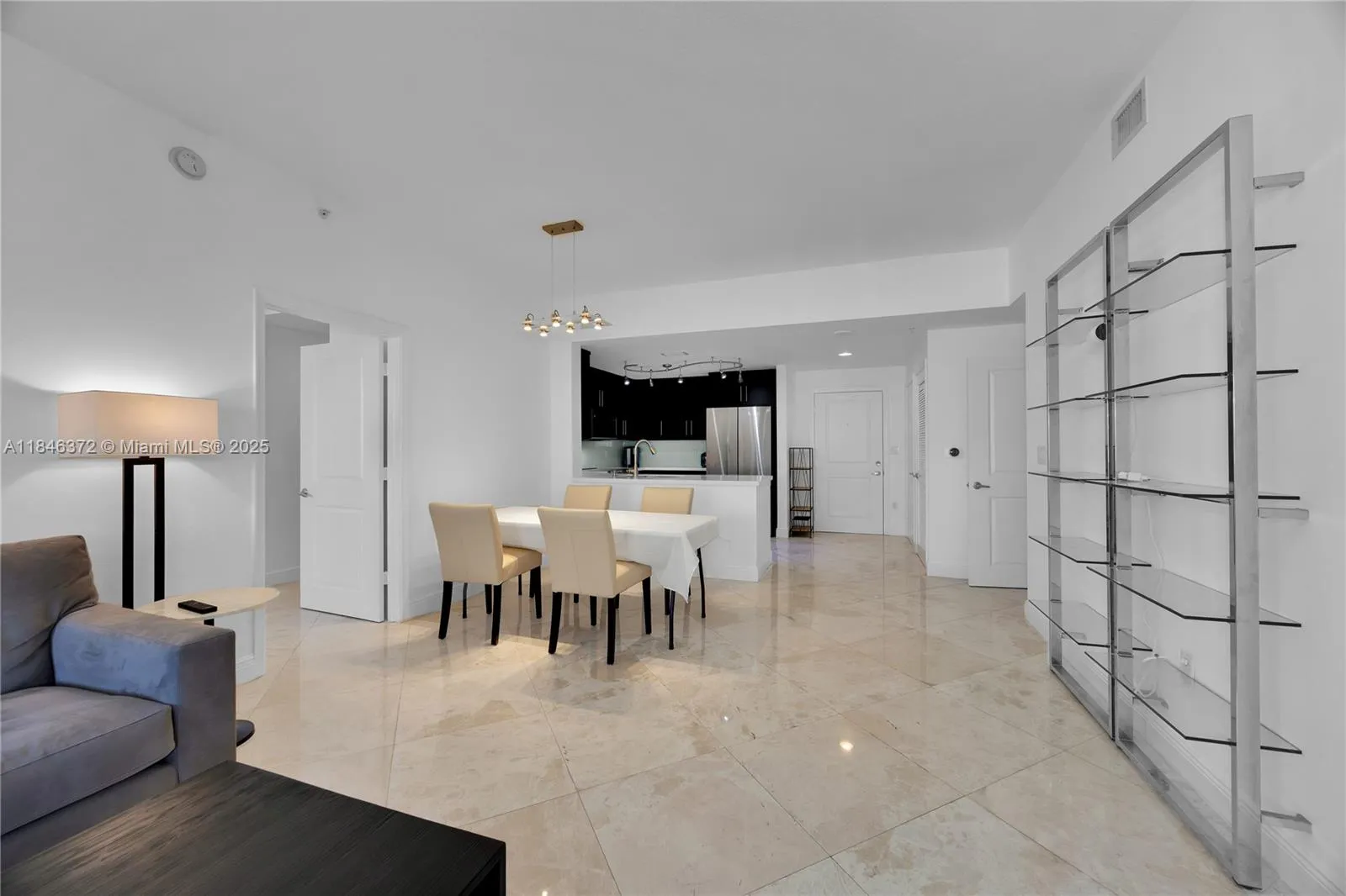 Coral Gables, Florida 33134, United States, 2 Bedrooms Bedrooms, ,2 BathroomsBathrooms,Residential,Active,178213