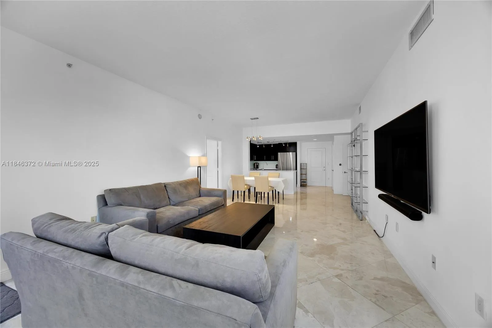 Coral Gables, Florida 33134, United States, 2 Bedrooms Bedrooms, ,2 BathroomsBathrooms,Residential,Active,178213