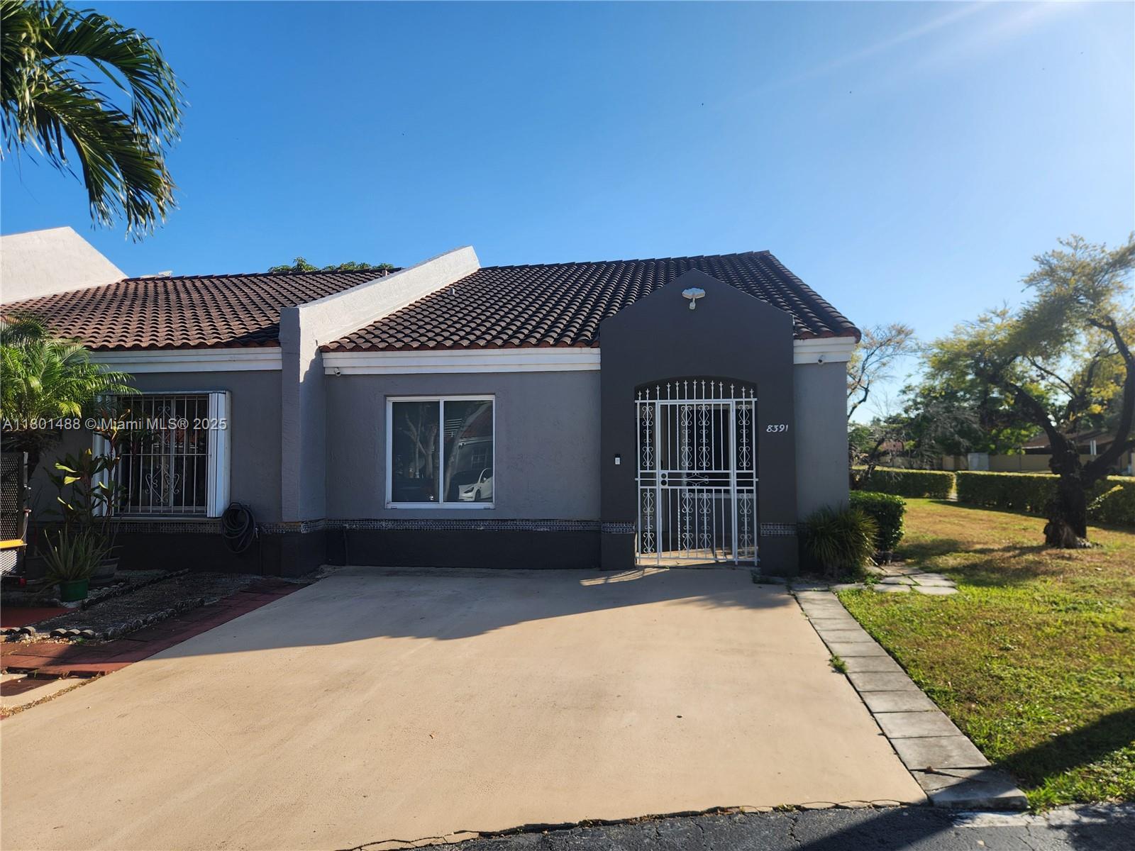 8391 Sw 148th Ave, Miami, Broward County, Florida - 2 Bedrooms  
2 Bathrooms - 