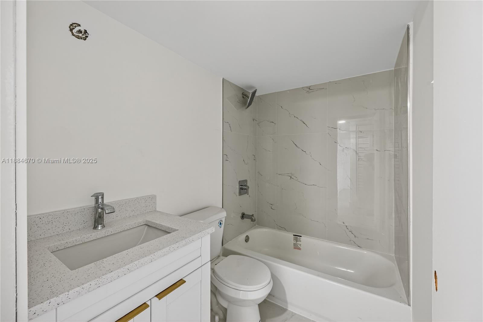 LAKESIDE AT TAMARAC CONDO - Residential