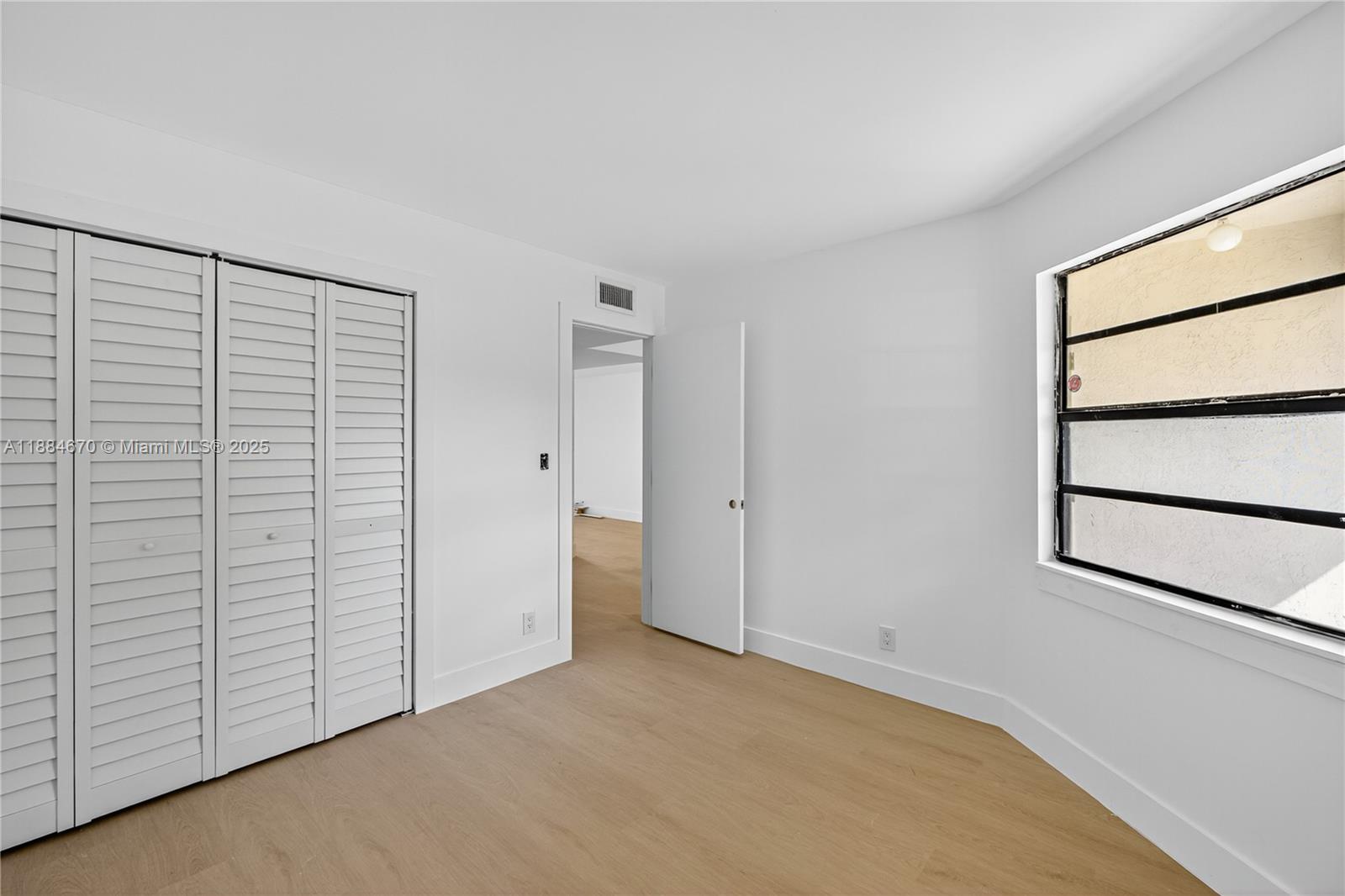 LAKESIDE AT TAMARAC CONDO - Residential