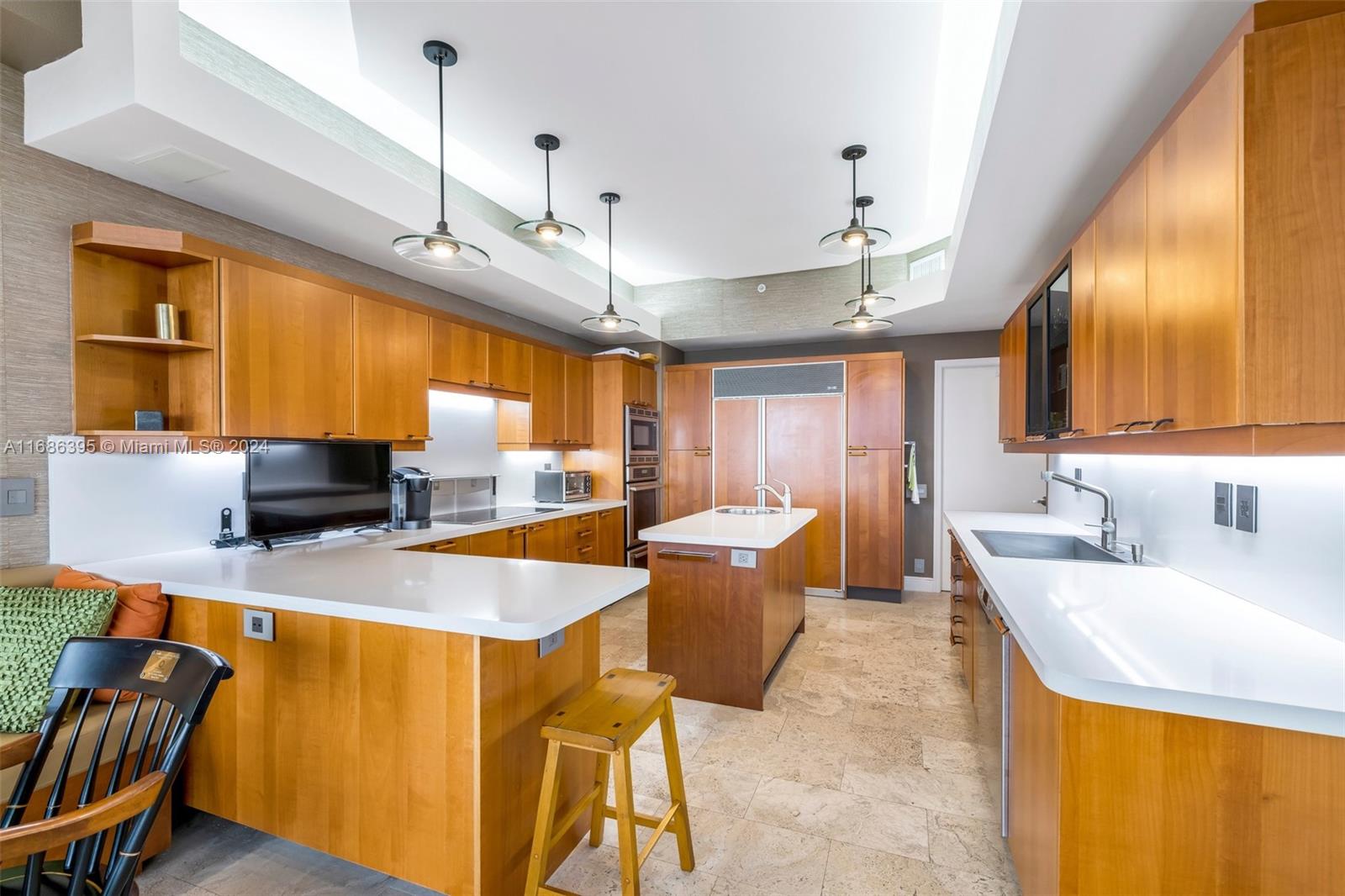 THE GABLES CONDO - Residential