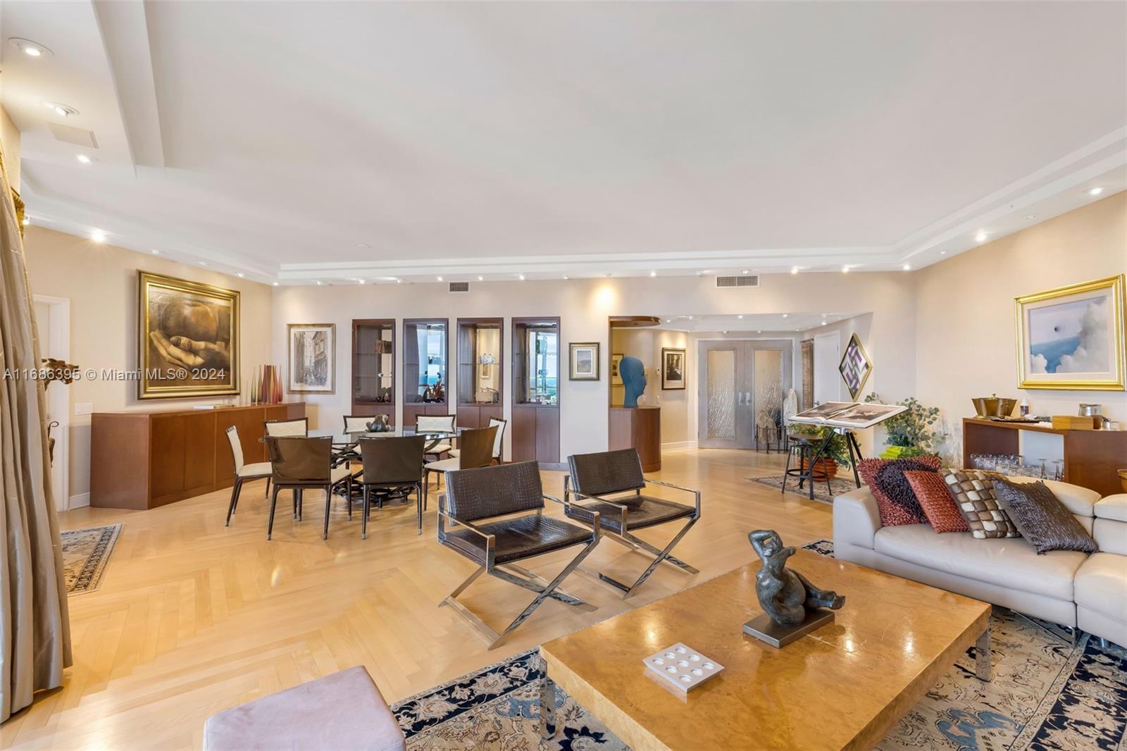 THE GABLES CONDO - Residential