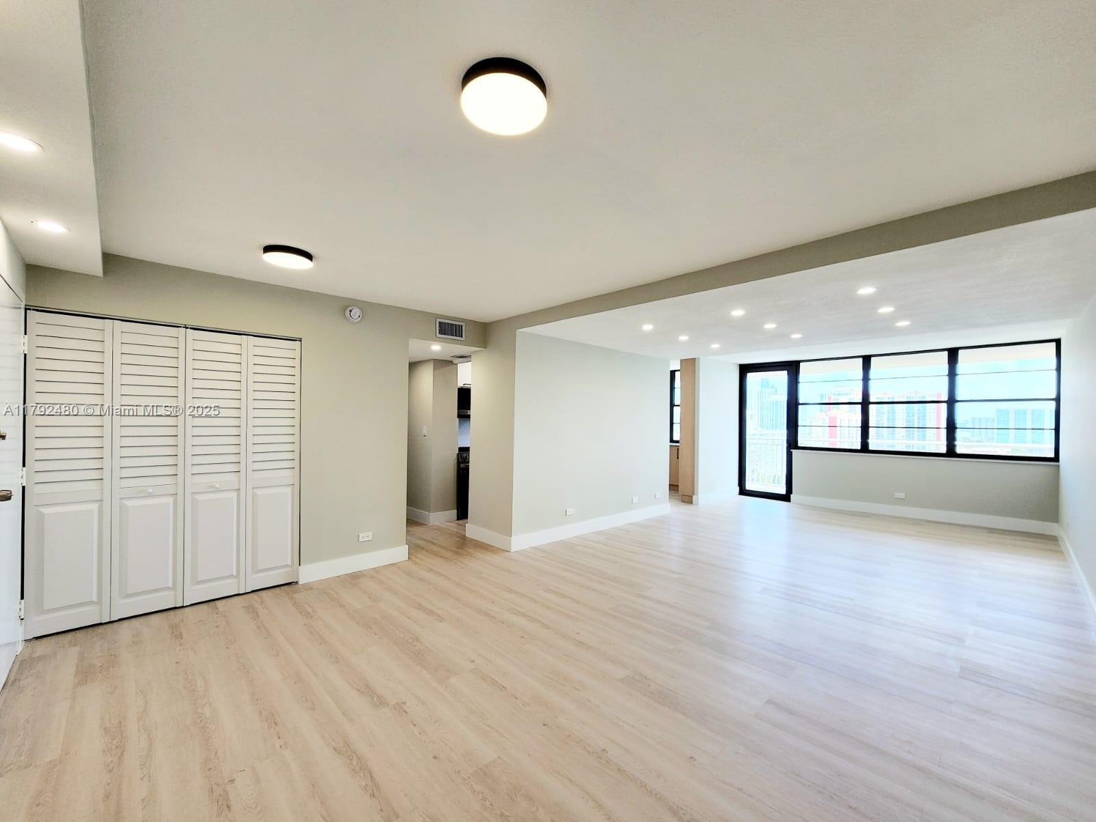250 174th St 1618, Sunny Isles Beach, Miami-Dade County, Florida - 2 Bedrooms  
2 Bathrooms - 