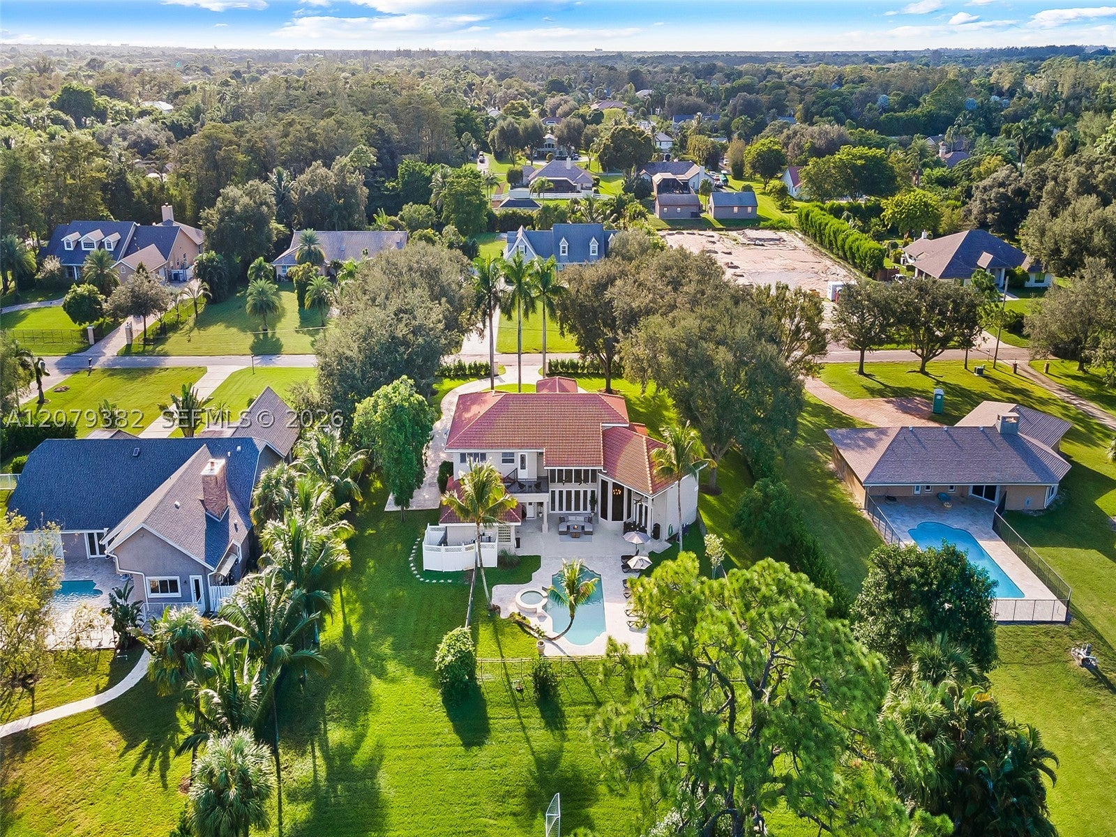 6114 NW 74th Ter