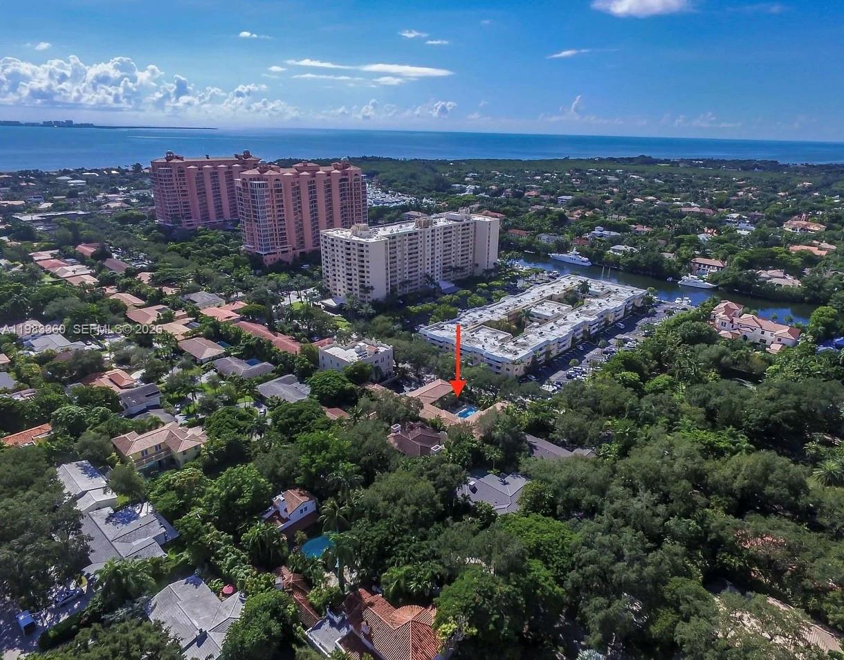 125 Edgewater Dr 1