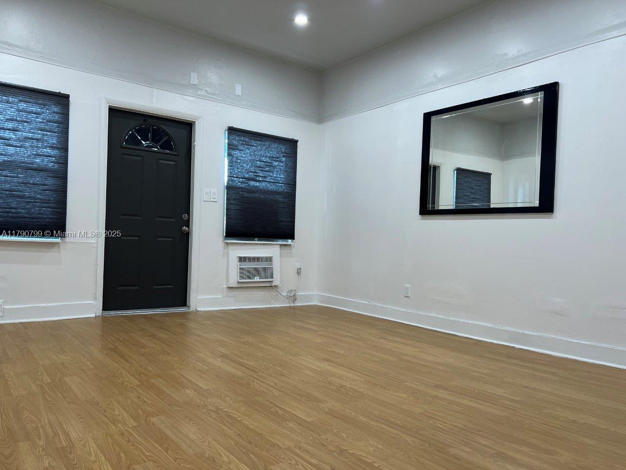 HOLLYWOOD PARK - Residential Income