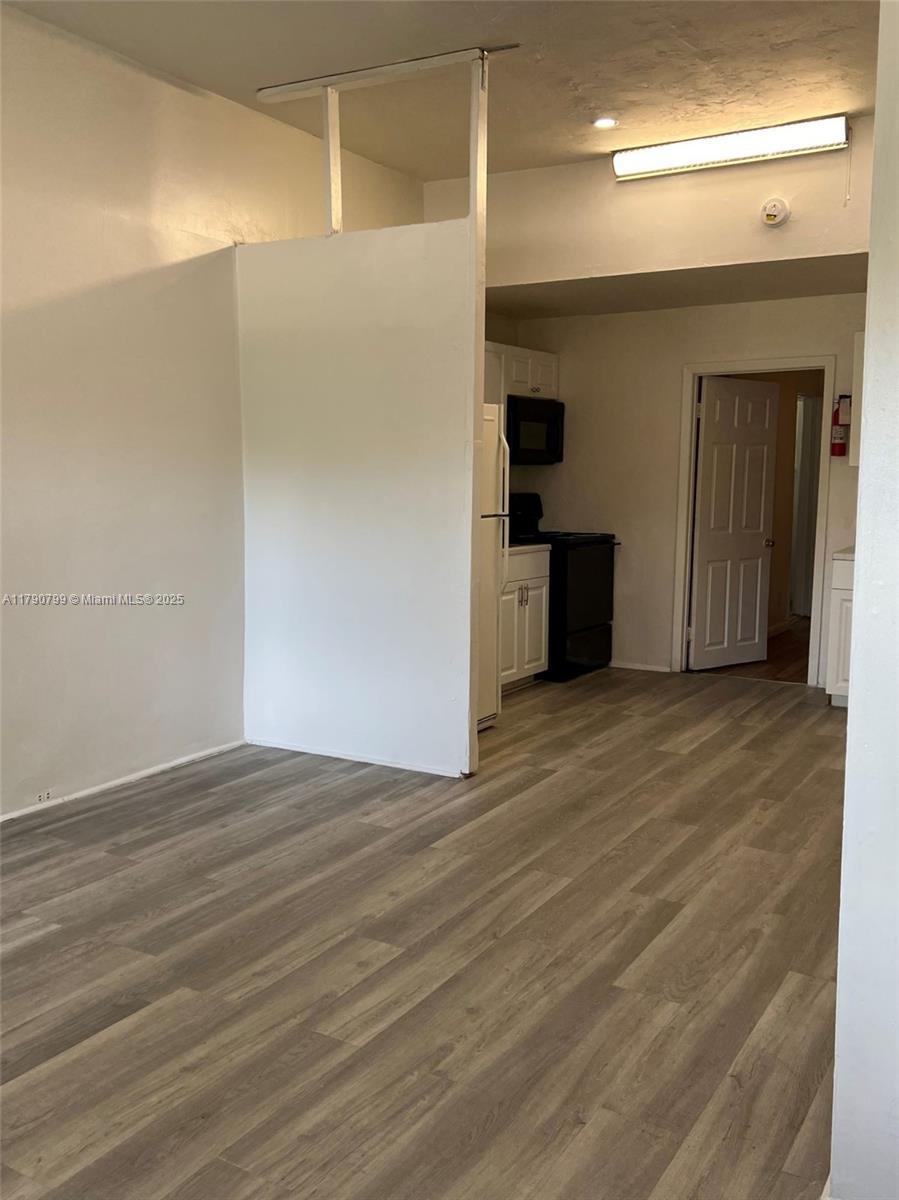 HOLLYWOOD PARK - Residential Income