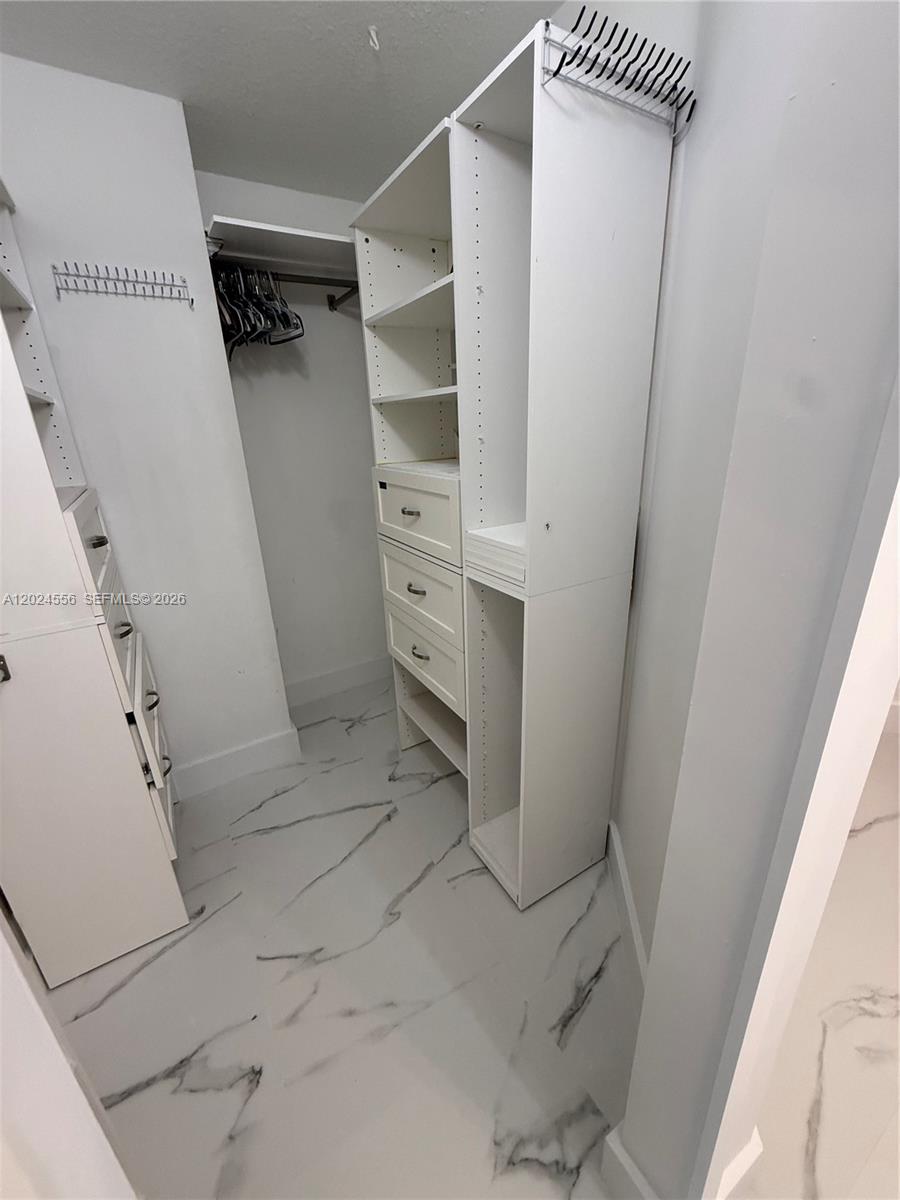 MAHOGANY ISLE HOMES CONDO - Residential Lease