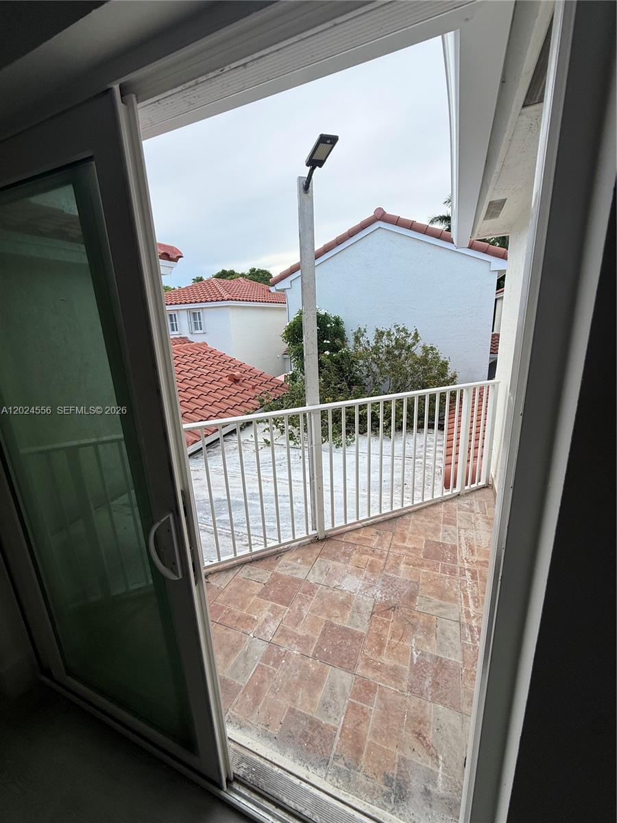 MAHOGANY ISLE HOMES CONDO - Residential Lease