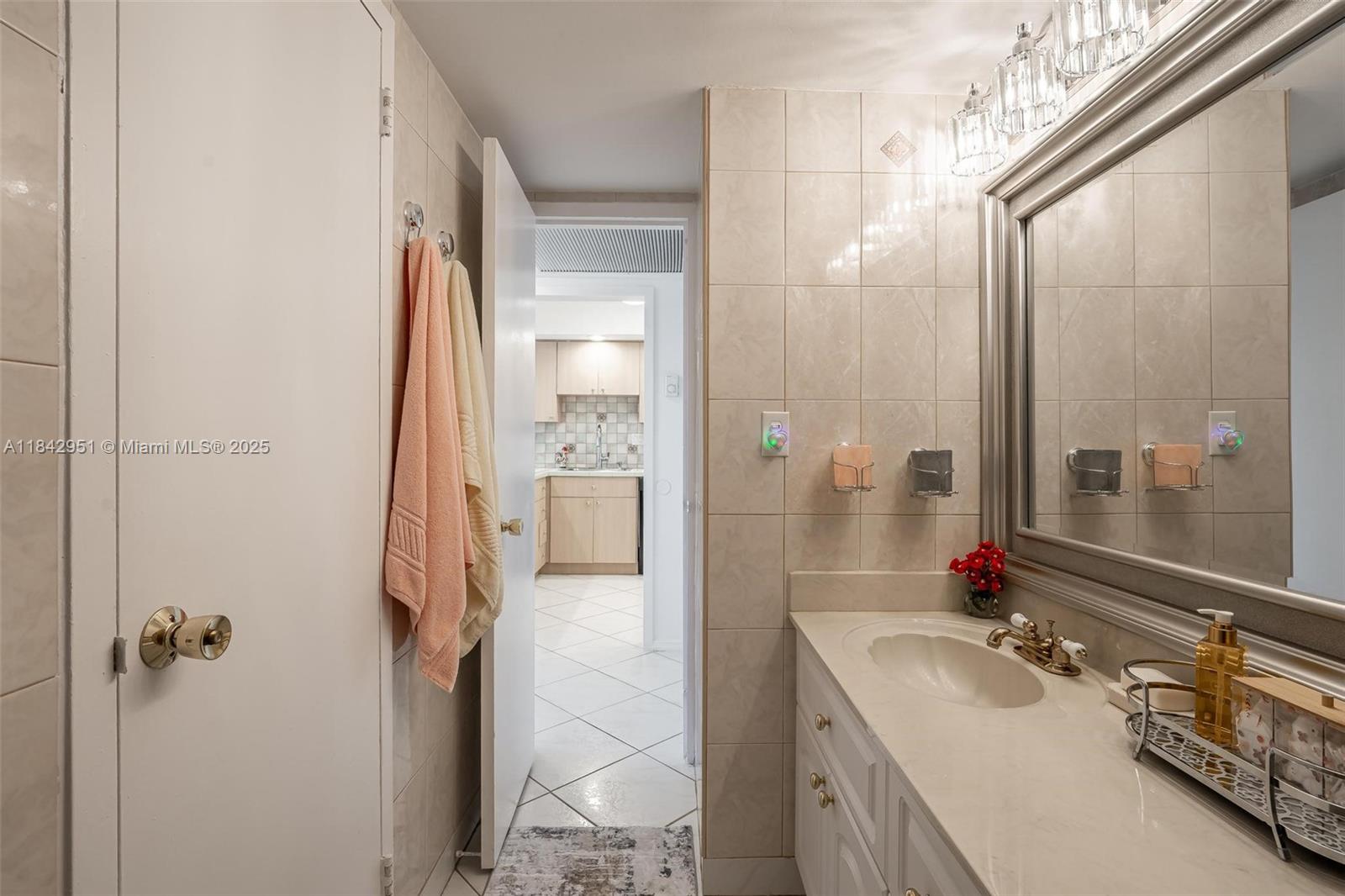 PARKER PLAZA CONDO ESTATE - Residential Lease