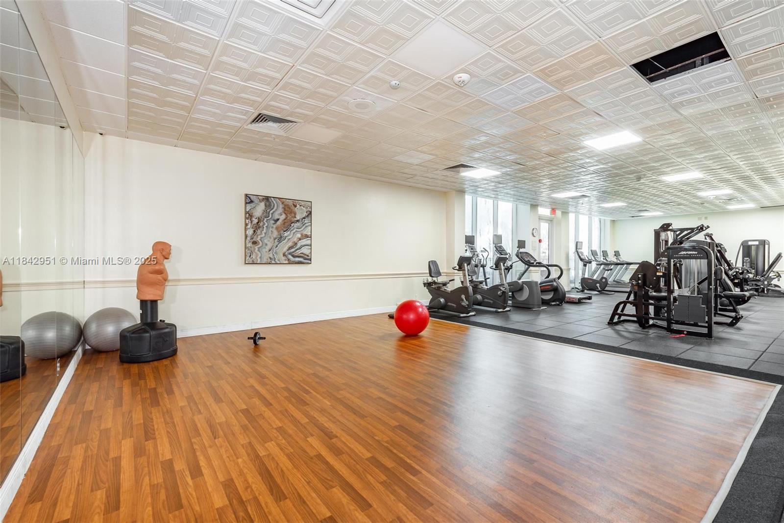 PARKER PLAZA CONDO ESTATE - Residential Lease