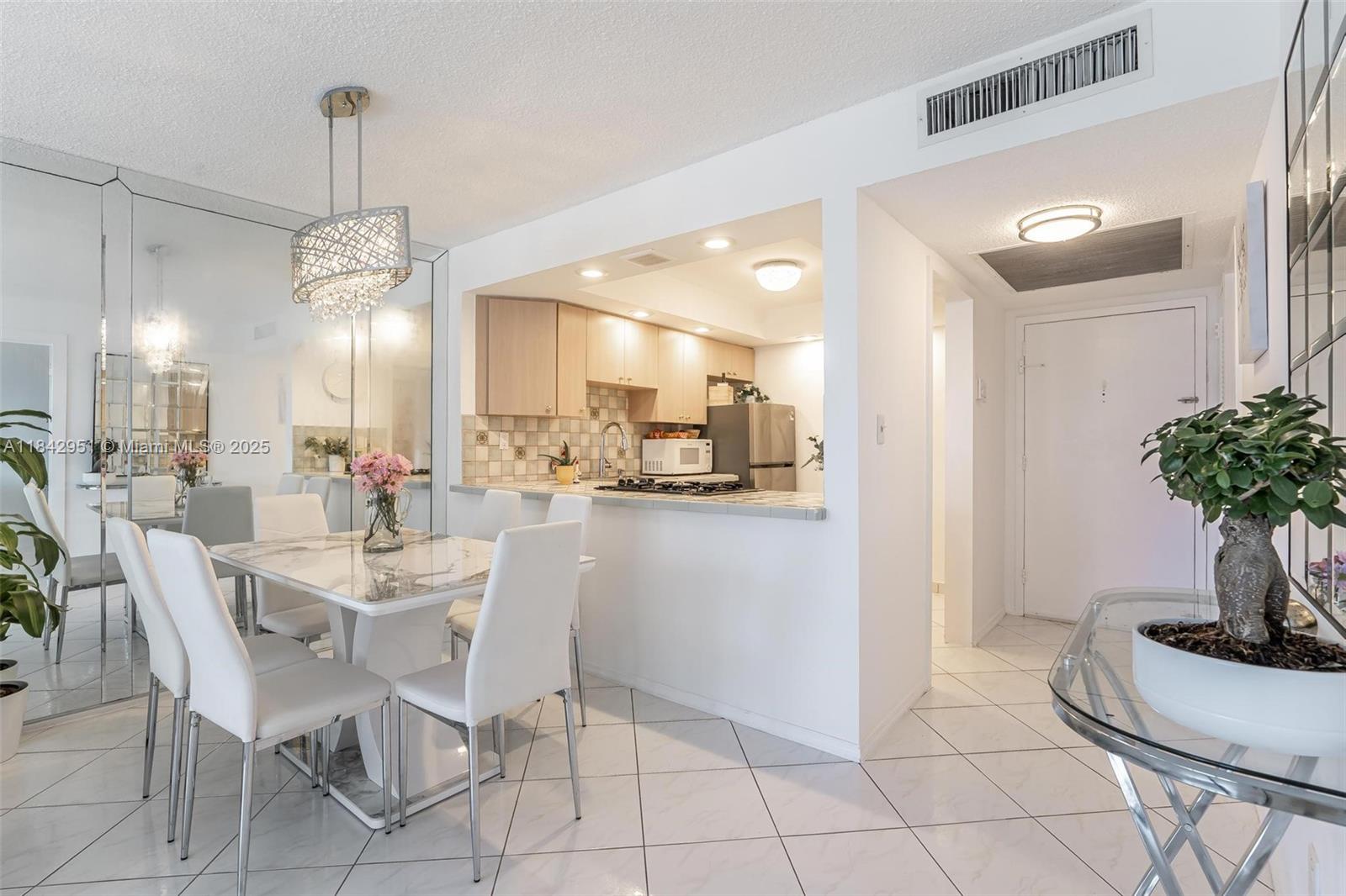 PARKER PLAZA CONDO ESTATE - Residential Lease