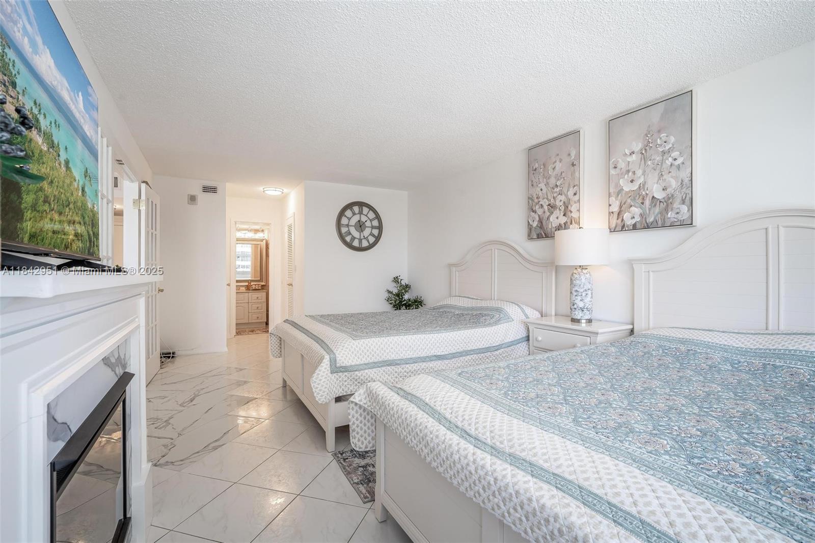 PARKER PLAZA CONDO ESTATE - Residential Lease