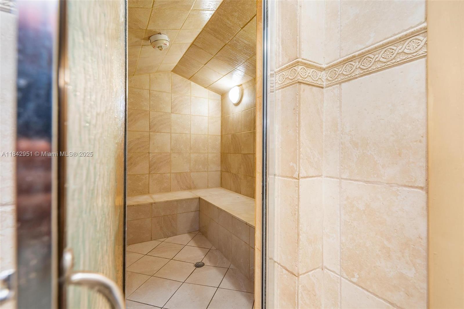 PARKER PLAZA CONDO ESTATE - Residential Lease