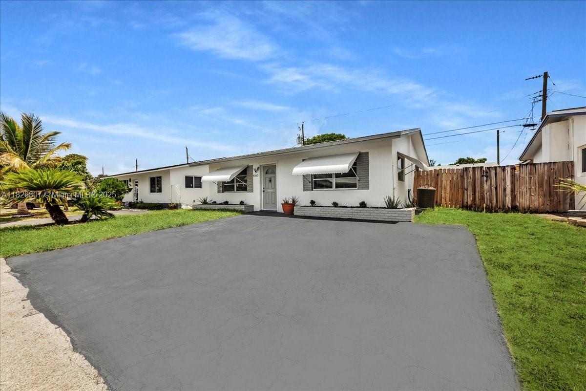 4560 NW 17th Ave