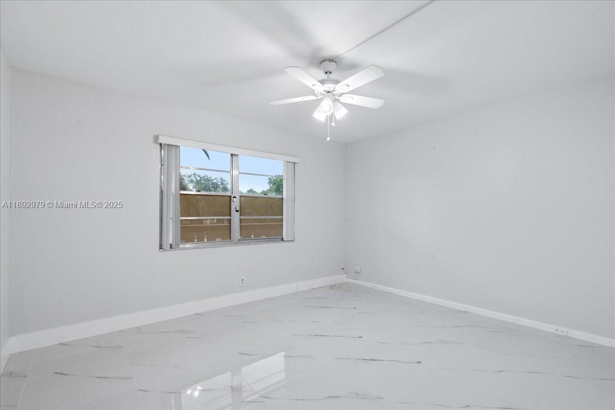 LUCAYA VILLAGE 1-C CONDO - Residential
