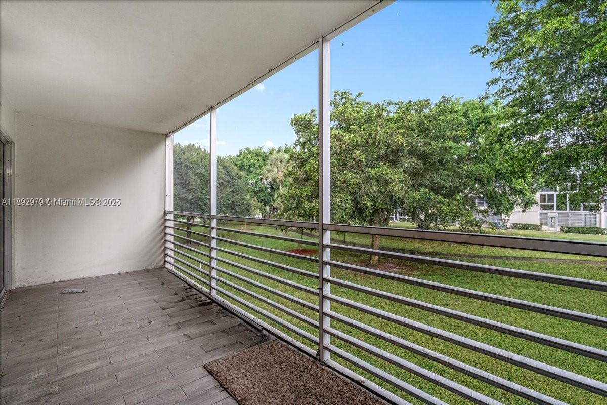 LUCAYA VILLAGE 1-C CONDO - Residential