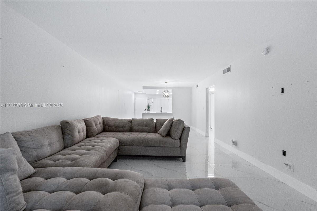 LUCAYA VILLAGE 1-C CONDO - Residential